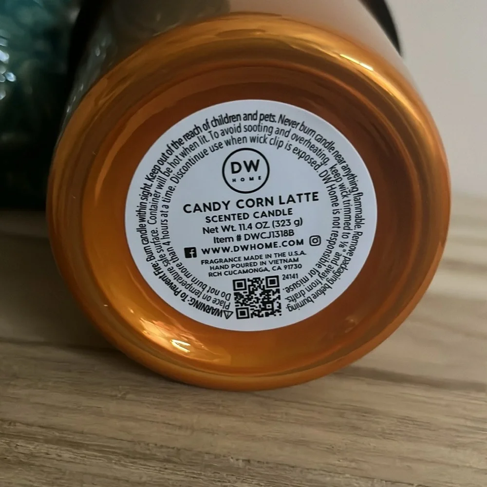 CANDY CORN LATTE CANDLE-NEW